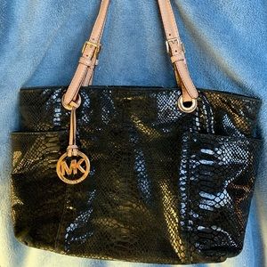 Michael Kors Black snakeskin Leather purse